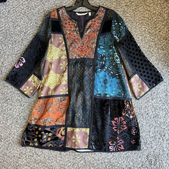 Soft Surroundings Adassa Tunic Top Sequins Mix Media Floral Petite XS Art New - Picture 1 of 6